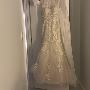 Beautiful wedding dress